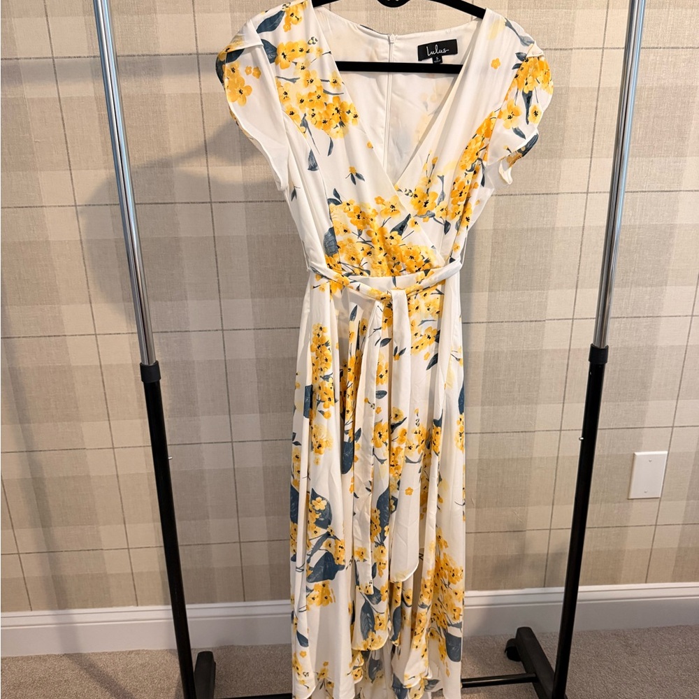 Lulu's Cream and Yellow Floral Maxi Dress